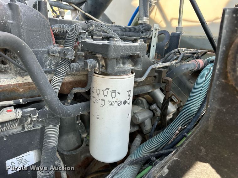 image for item DQ0944 2004 Sterling SC-8000  street sweeper truck