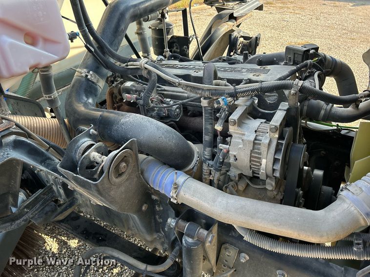 image for item DQ0944 2004 Sterling SC-8000  street sweeper truck