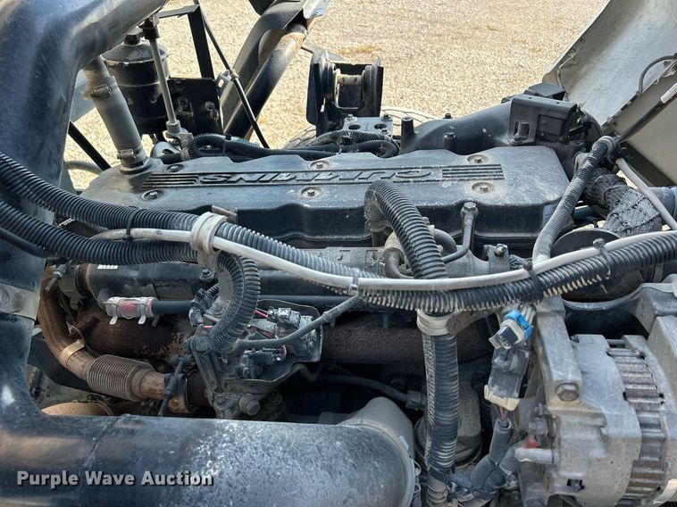 image for item DQ0944 2004 Sterling SC-8000  street sweeper truck