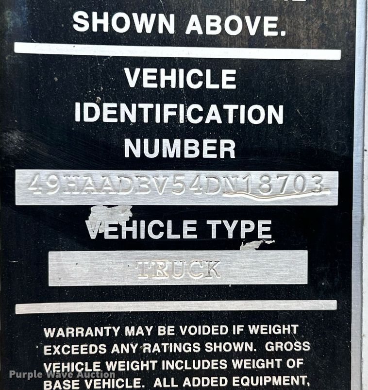 image for item DQ0944 2004 Sterling SC-8000  street sweeper truck