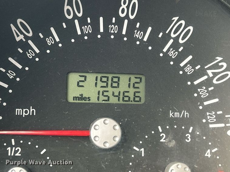 image for item DQ0950 2002 Volkswagen New Beetle