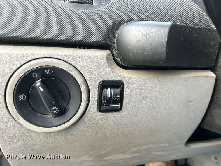 image for item DQ0950 2002 Volkswagen New Beetle