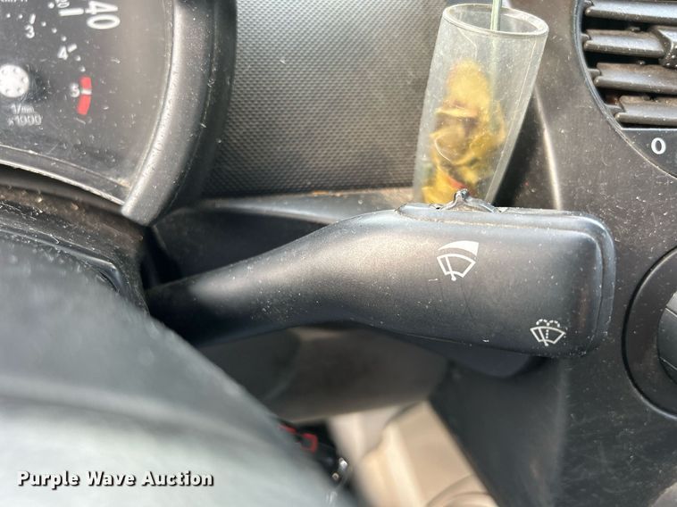 image for item DQ0950 2002 Volkswagen New Beetle