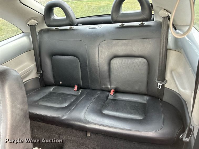 image for item DQ0950 2002 Volkswagen New Beetle