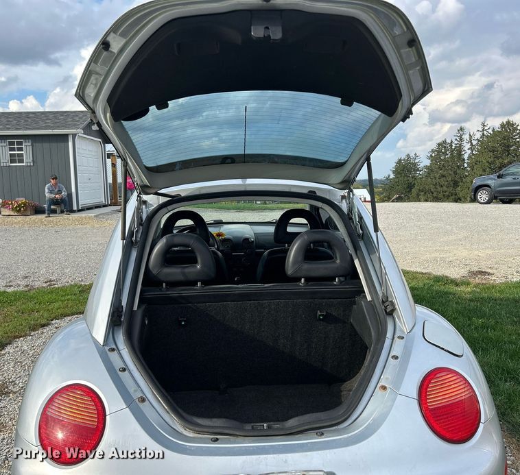 image for item DQ0950 2002 Volkswagen New Beetle