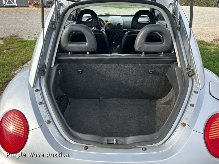 image for item DQ0950 2002 Volkswagen New Beetle