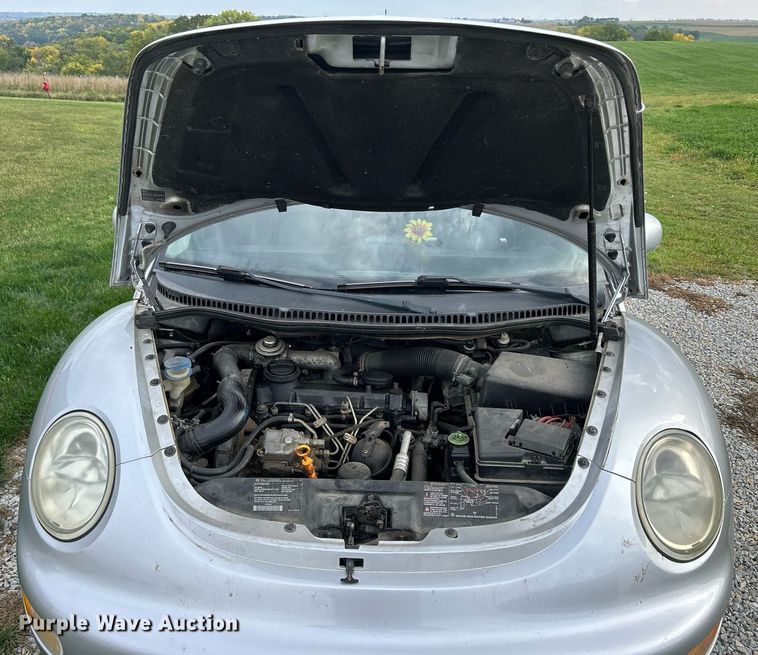 image for item DQ0950 2002 Volkswagen New Beetle