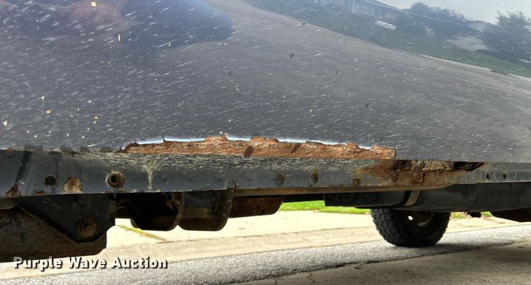 image for item DQ0956 2004 Ford F250 Super Duty XL  SuperCab pickup truck