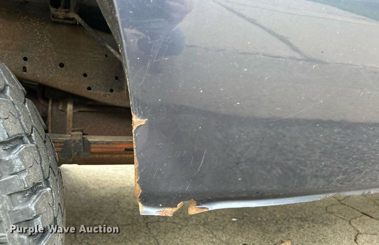 image for item DQ0956 2004 Ford F250 Super Duty XL  SuperCab pickup truck