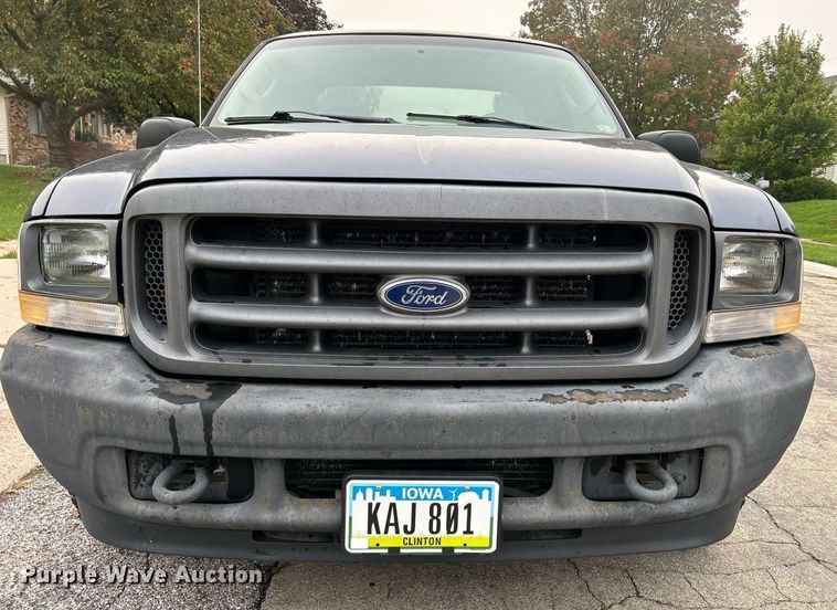 image for item DQ0956 2004 Ford F250 Super Duty XL  SuperCab pickup truck