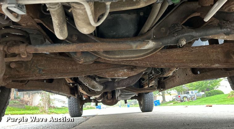 image for item DQ0956 2004 Ford F250 Super Duty XL  SuperCab pickup truck