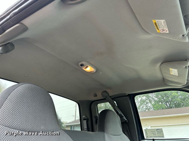 image for item DQ0956 2004 Ford F250 Super Duty XL  SuperCab pickup truck