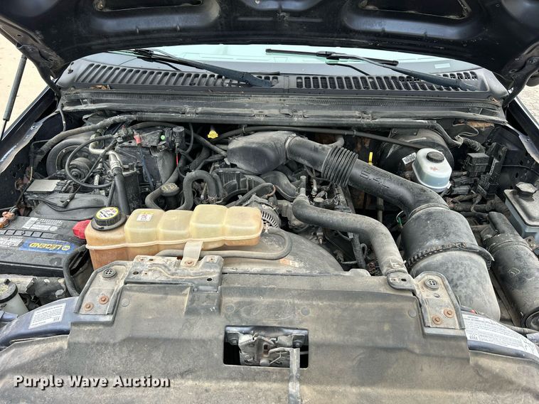 image for item DQ0956 2004 Ford F250 Super Duty XL  SuperCab pickup truck