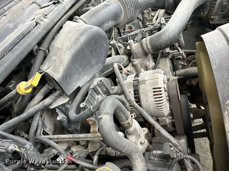 image for item DQ0956 2004 Ford F250 Super Duty XL  SuperCab pickup truck