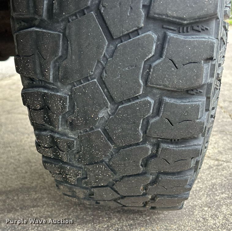 image for item DQ0956 2004 Ford F250 Super Duty XL  SuperCab pickup truck