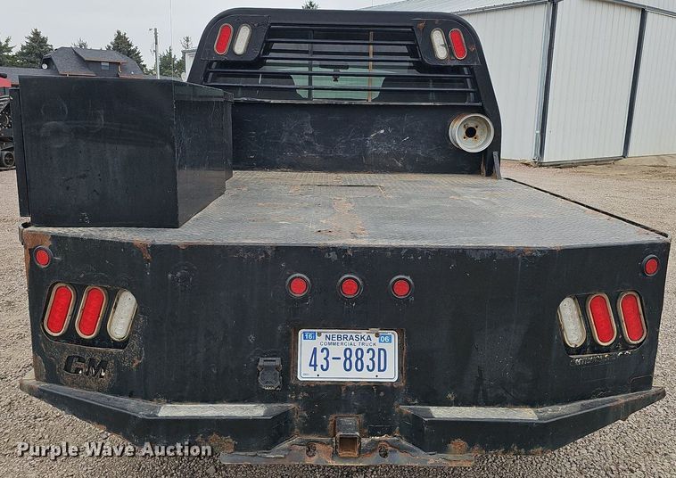 image for item DQ1147 2004 Ford F250 Super Duty Lariat  Crew Cab flatbed pickup truck