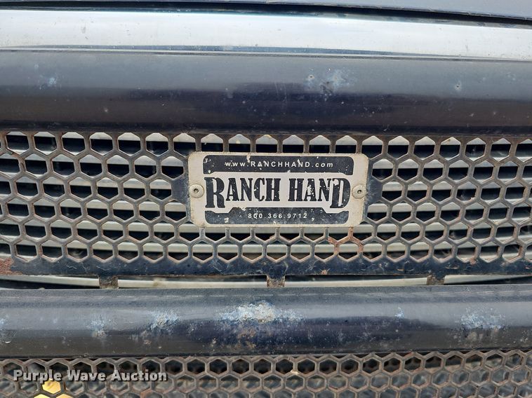 image for item DQ1147 2004 Ford F250 Super Duty Lariat  Crew Cab flatbed pickup truck