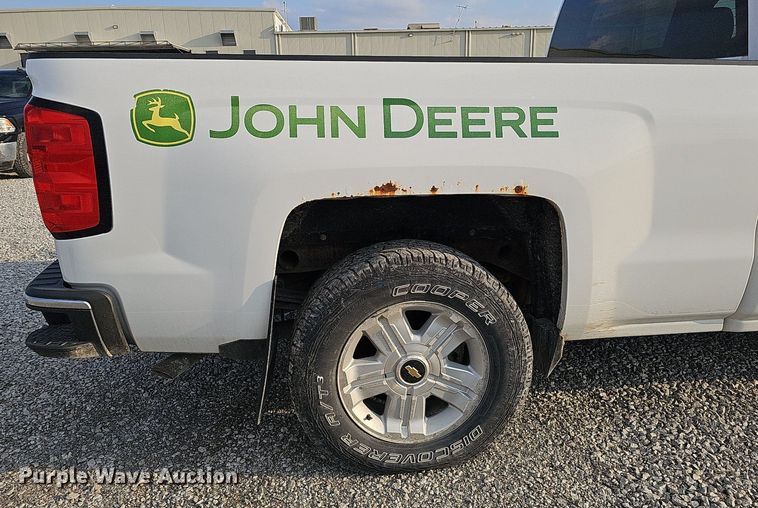 image for item DQ1150 2014 Chevrolet Silverado 1500  Double Cab pickup truck