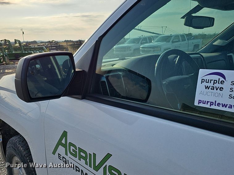 image for item DQ1150 2014 Chevrolet Silverado 1500  Double Cab pickup truck