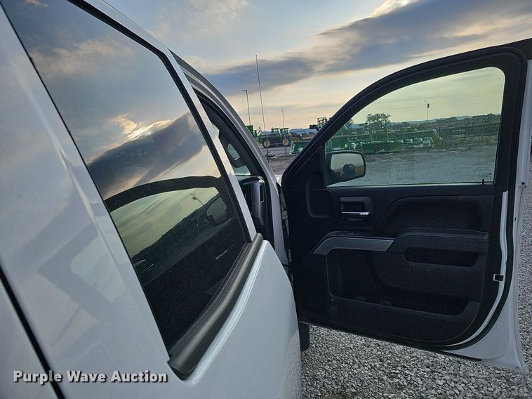 image for item DQ1150 2014 Chevrolet Silverado 1500  Double Cab pickup truck