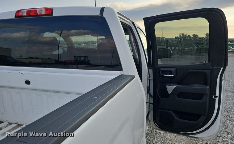 image for item DQ1150 2014 Chevrolet Silverado 1500  Double Cab pickup truck