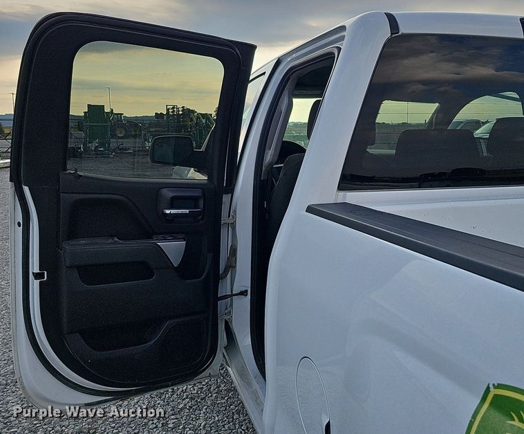 image for item DQ1150 2014 Chevrolet Silverado 1500  Double Cab pickup truck