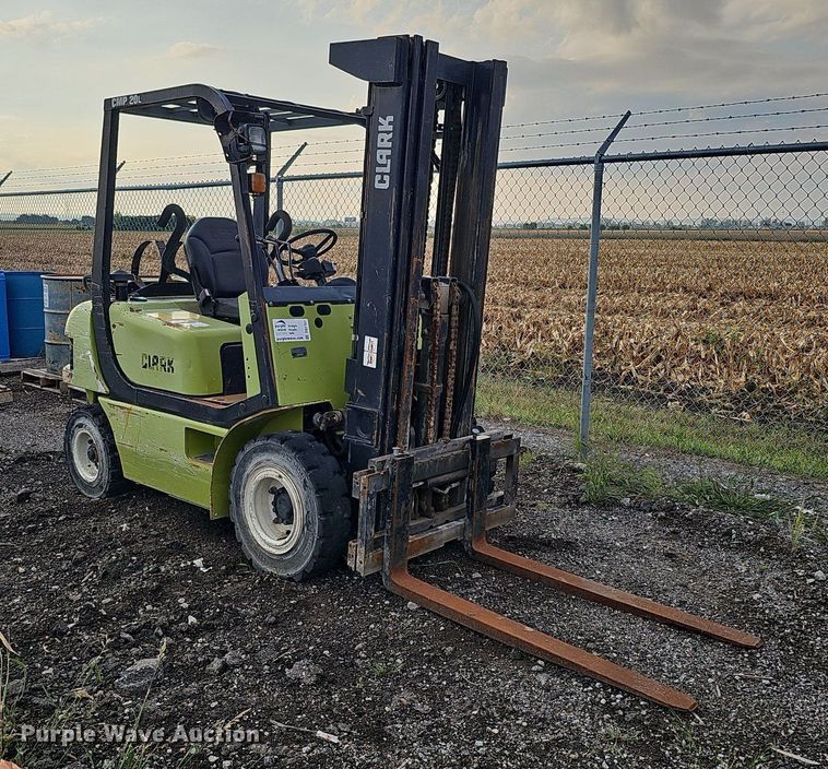 image for item DQ1151 Clark CMP 20L  forklift