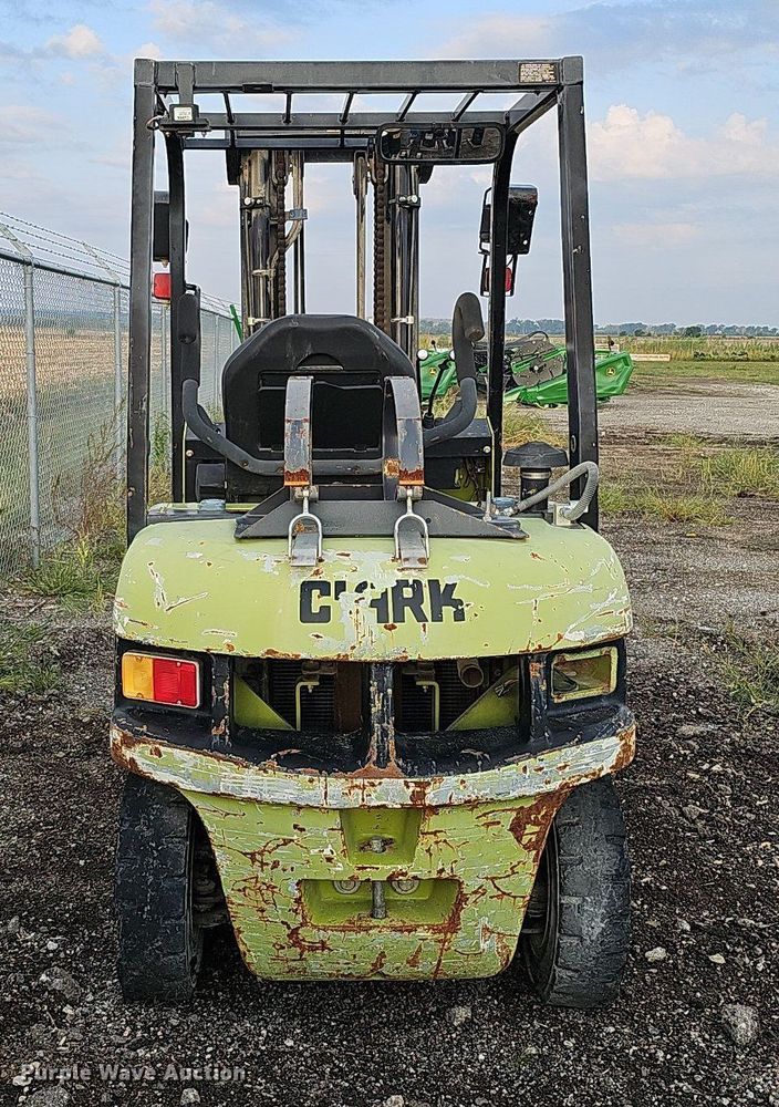 image for item DQ1151 Clark CMP 20L  forklift