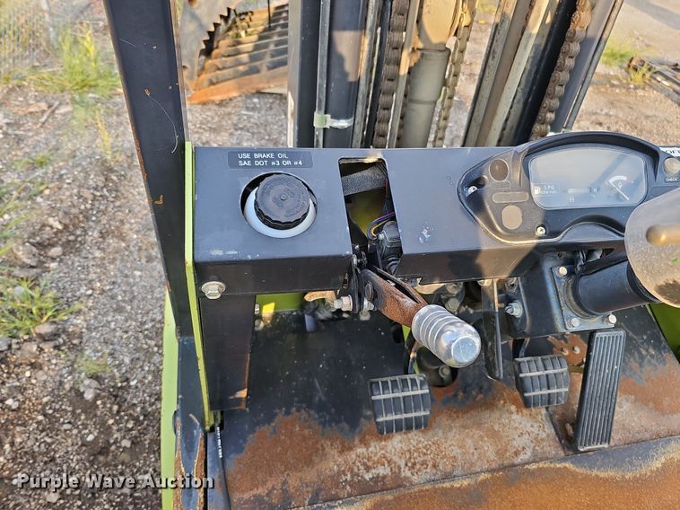 image for item DQ1151 Clark CMP 20L  forklift
