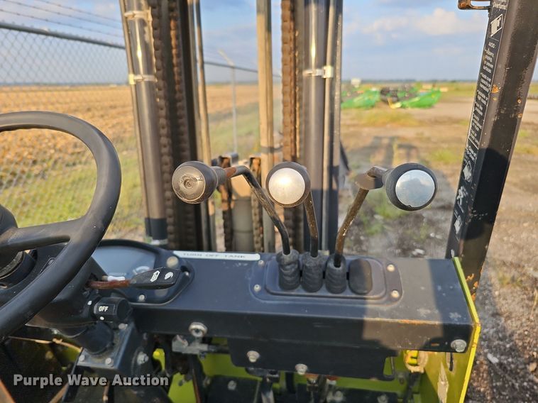 image for item DQ1151 Clark CMP 20L  forklift