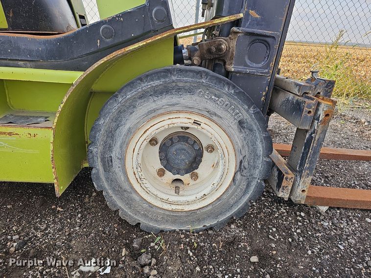 image for item DQ1151 Clark CMP 20L  forklift