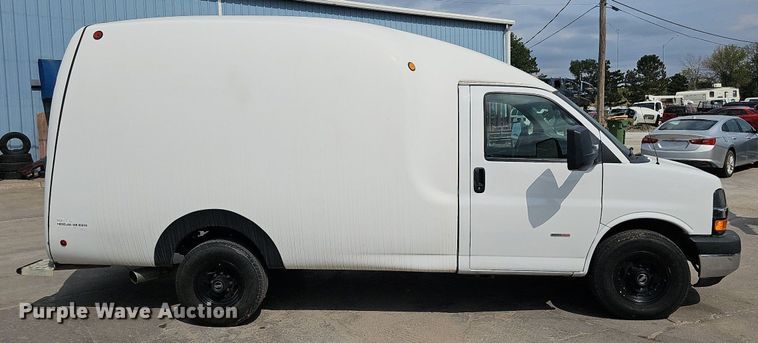 image for item DQ1152 2012 Chevrolet Express 3500  van