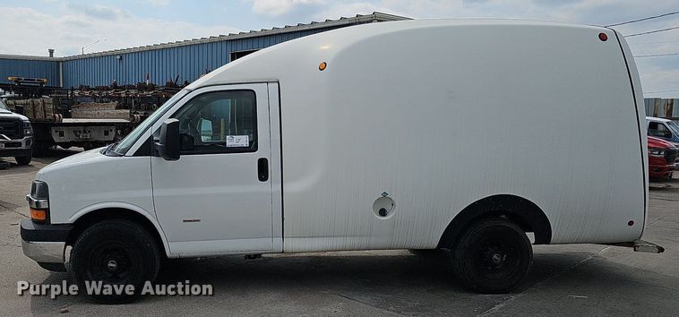 image for item DQ1152 2012 Chevrolet Express 3500  van
