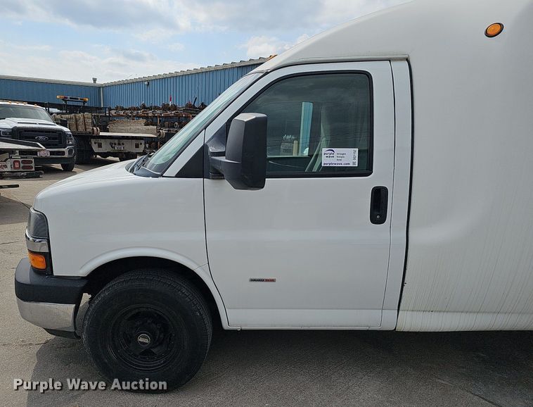 image for item DQ1152 2012 Chevrolet Express 3500  van