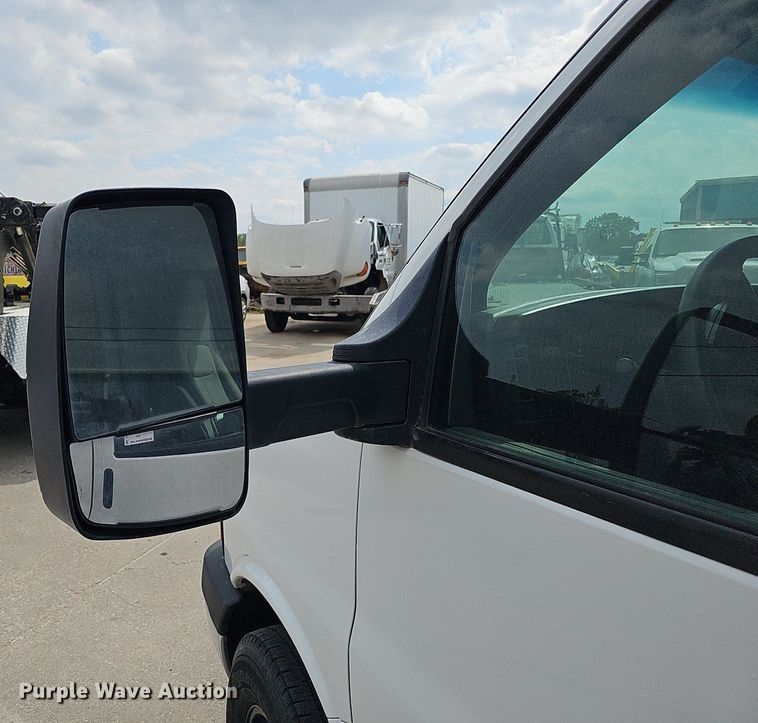 image for item DQ1152 2012 Chevrolet Express 3500  van