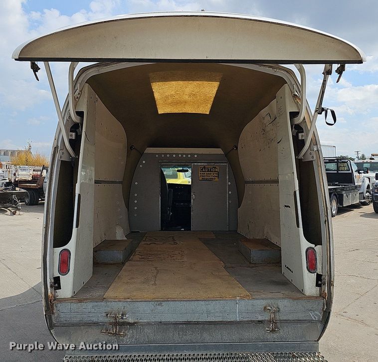 image for item DQ1152 2012 Chevrolet Express 3500  van