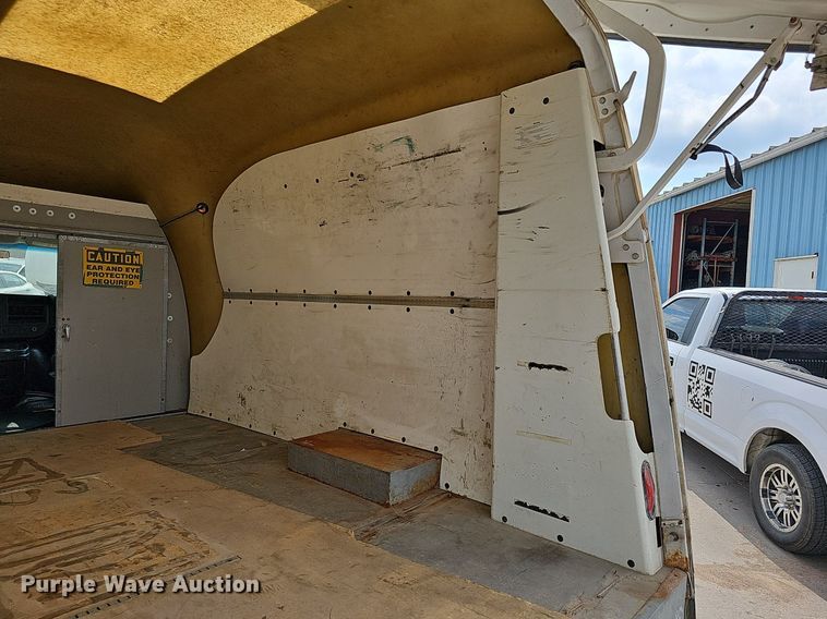 image for item DQ1152 2012 Chevrolet Express 3500  van