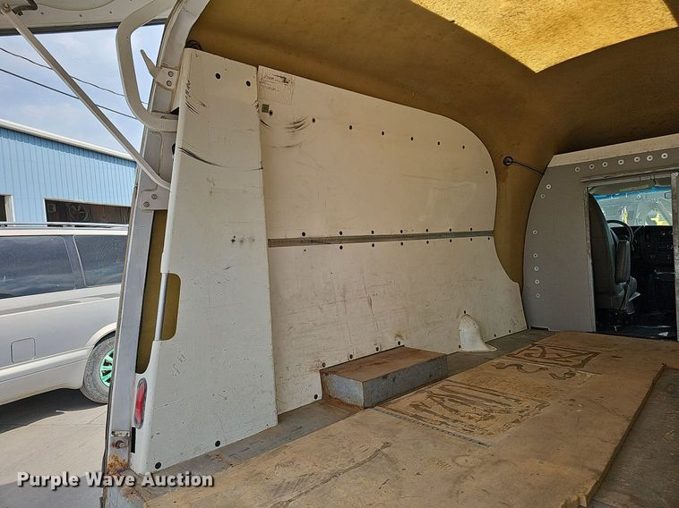 image for item DQ1152 2012 Chevrolet Express 3500  van