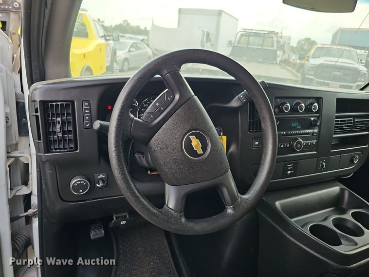 image for item DQ1152 2012 Chevrolet Express 3500  van