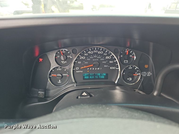 image for item DQ1152 2012 Chevrolet Express 3500  van