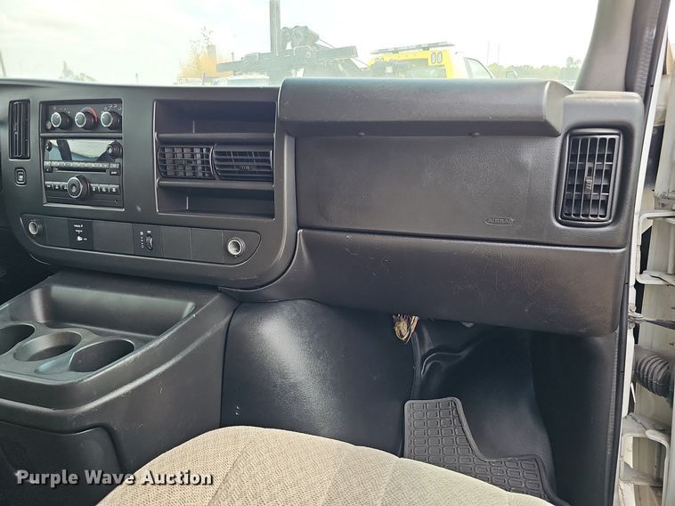 image for item DQ1152 2012 Chevrolet Express 3500  van