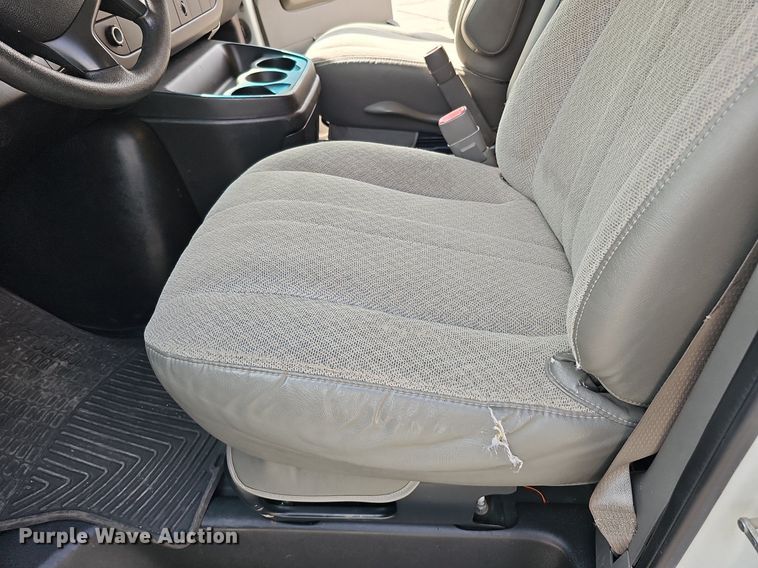 image for item DQ1152 2012 Chevrolet Express 3500  van