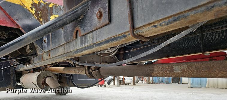 image for item DQ1153 2001  Chevrolet C6500  boom lift  truck