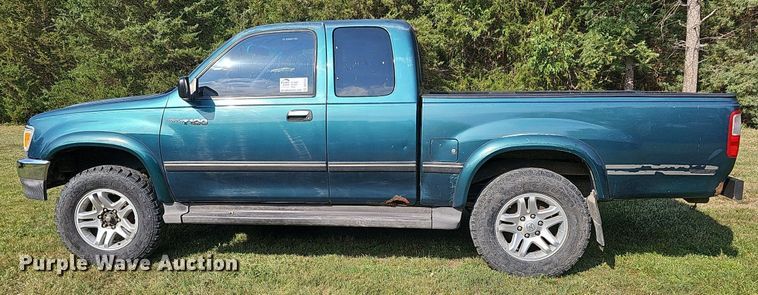 image for item DQ1154 1997 Toyota T100  XtraCab pickup truck
