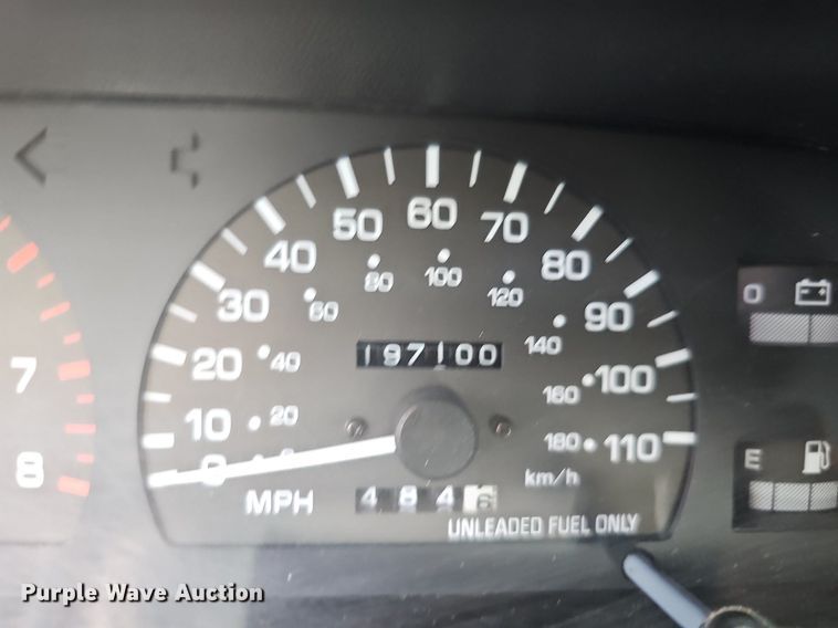 image for item DQ1154 1997 Toyota T100  XtraCab pickup truck