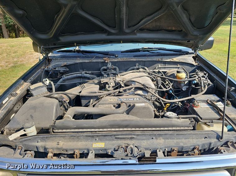 image for item DQ1154 1997 Toyota T100  XtraCab pickup truck