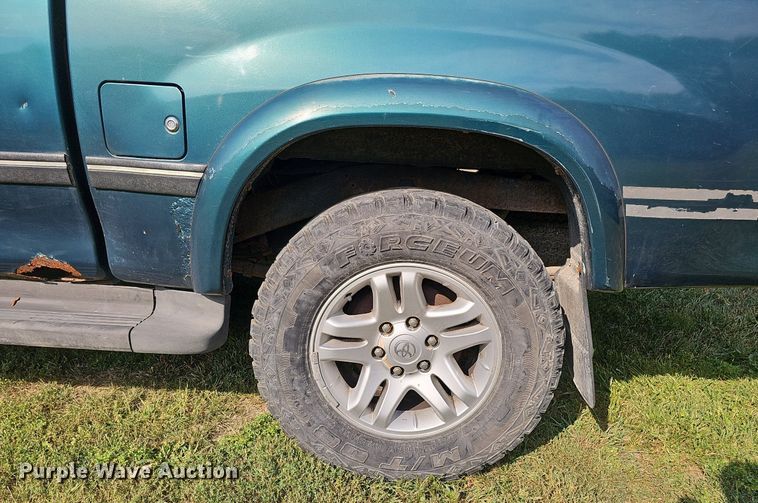 image for item DQ1154 1997 Toyota T100  XtraCab pickup truck