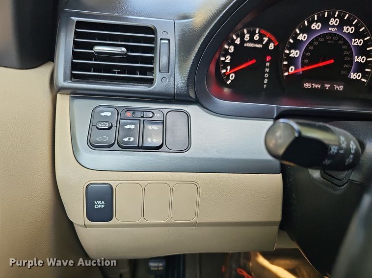 image for item DQ1155 2007 Honda Odyssey  van