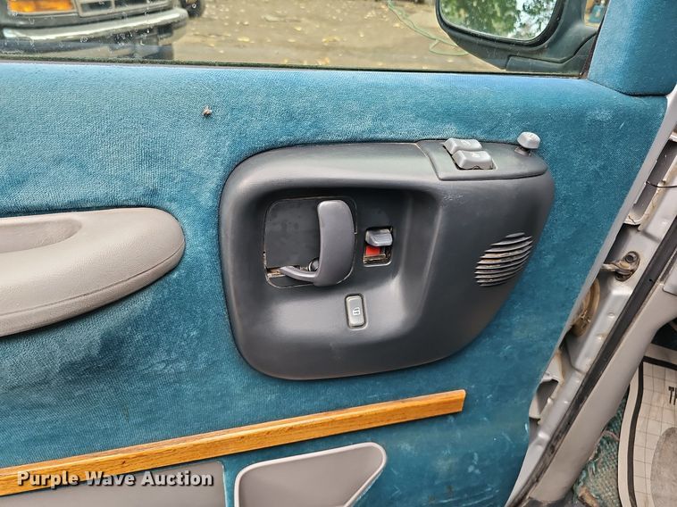 image for item DQ1157 1996 Chevrolet 1500 Mystic Edition  van