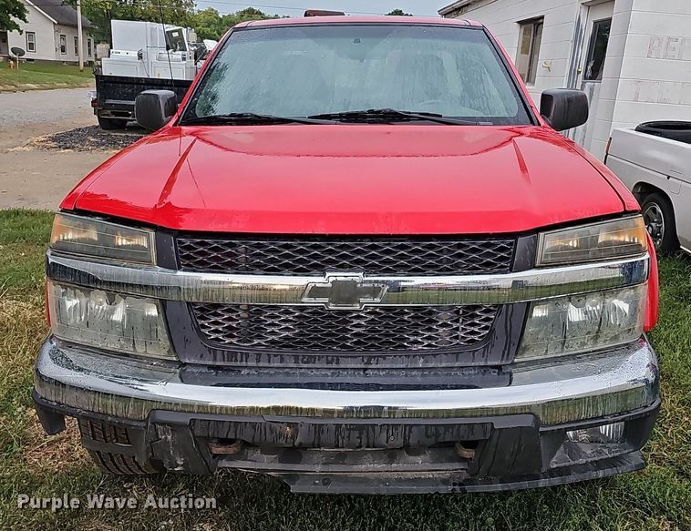 image for item DQ1159 2005 Chevrolet Colorado LS  pickup truck